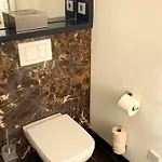 酒店 Weinhotel Eltvinum 埃尔特维勒